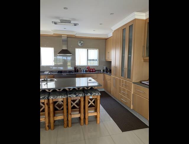 3 BEDROOM FREESTANDING FOR SALE IN SHELLY BEACH